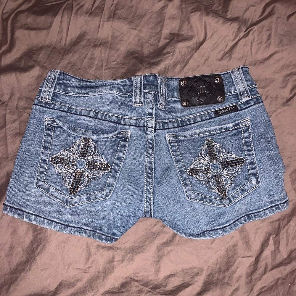 Miss me cross shorts